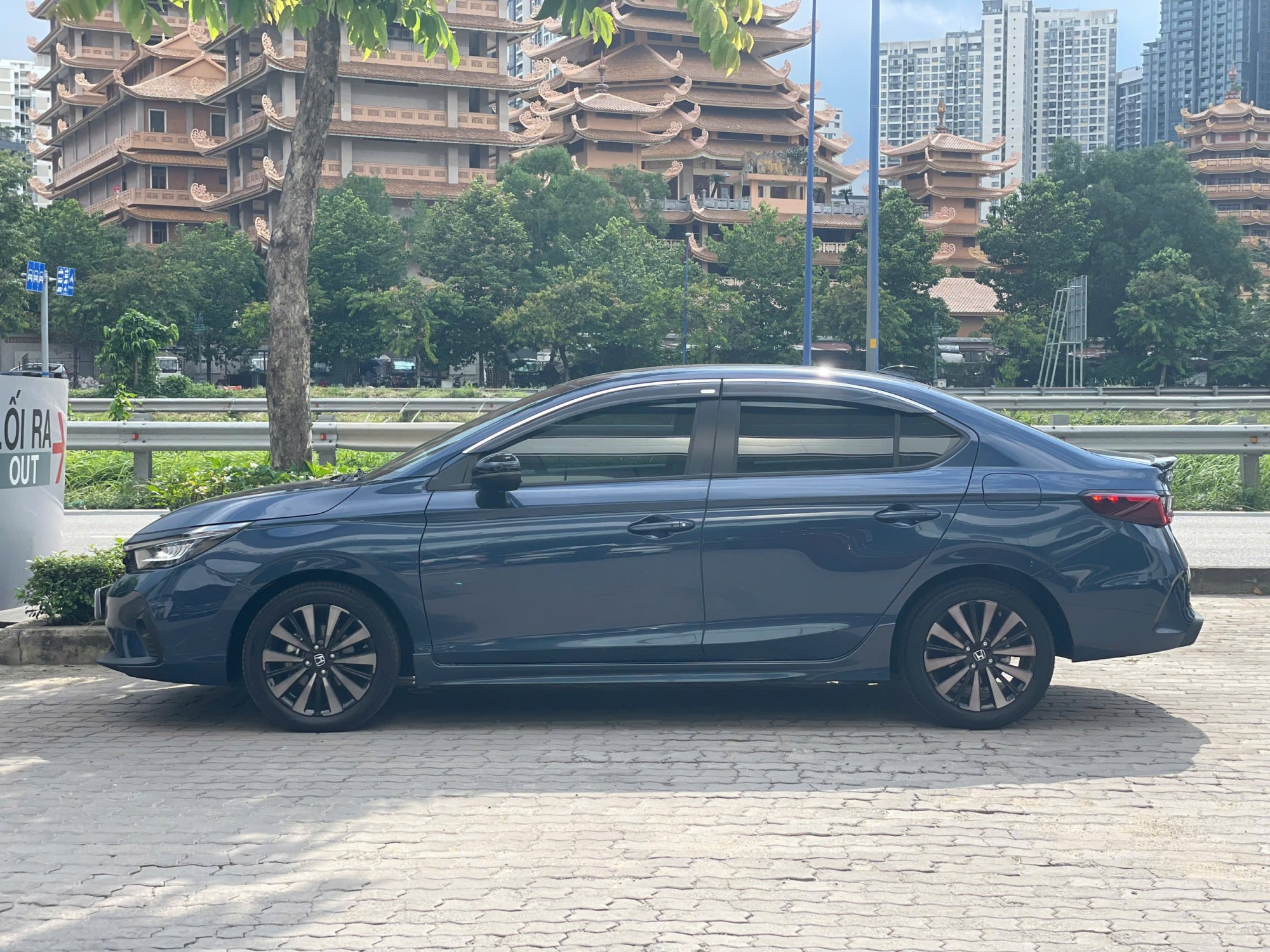 ĐÃ BÁN - HONDA CITY RS 2023 CŨ CHÍNH HÃNG – Xe Đẹp, Full Phụ Kiện, Giá Tốt - Odo: 35.000km